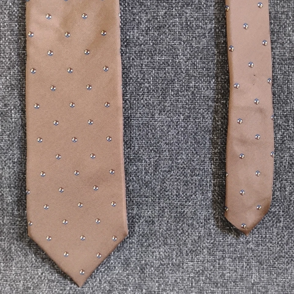 GLORIA VANDERBILT Men’s Vintage Brown Geometric All Silk Tie Made In USA Skinny - Image 2 of 4