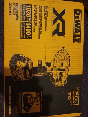 DeWALT DCF900P1 20V MAX XR 1/2'' High Torque Impact Wrench