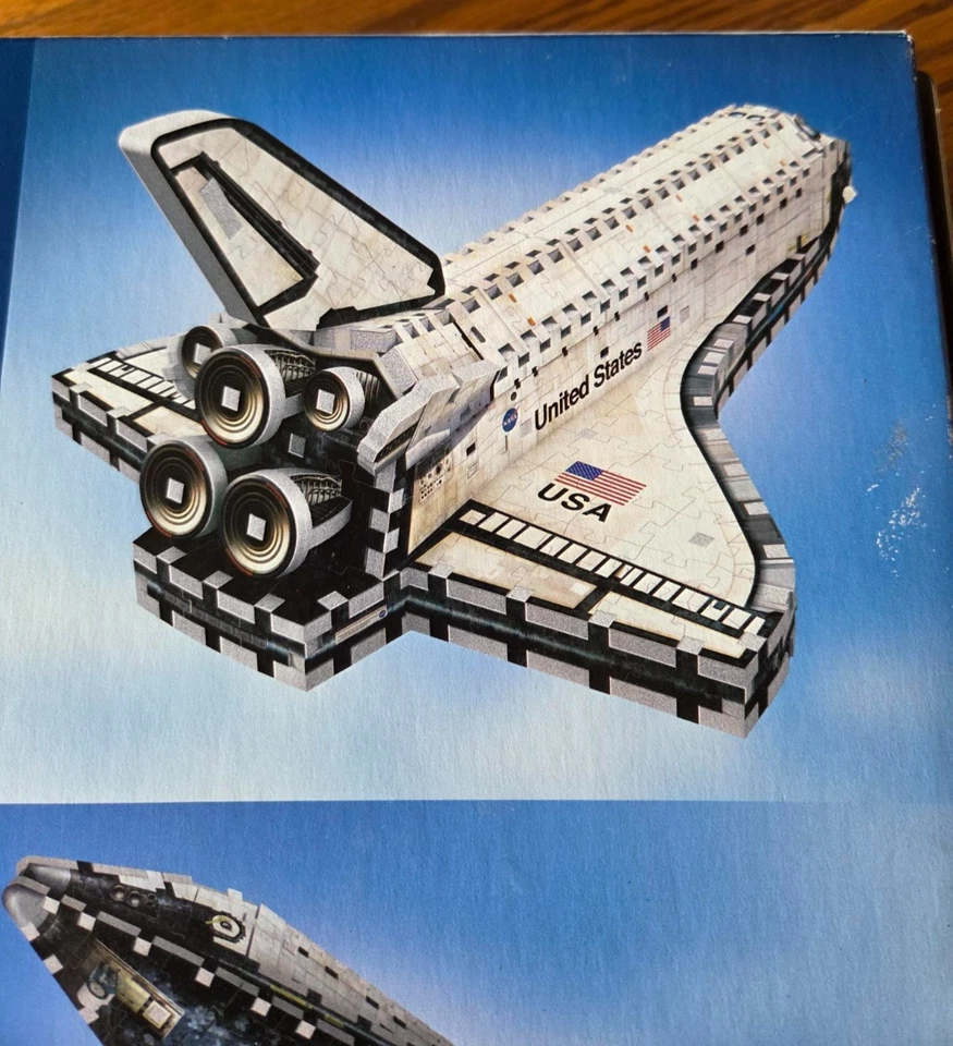 PUZZLE 3D TRANSBORDADOR ESPACIAL WREBBIT - 435 PIEZAS, USADO NO MONTADO Foto 4 de 4