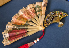 Vintage Victorian Floral Lace Folding Hand Fan w/ Red Tassel  Bead Accents