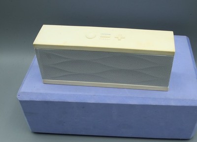Jawbone Jambox Cream/White Portable Speaker Limited Edition