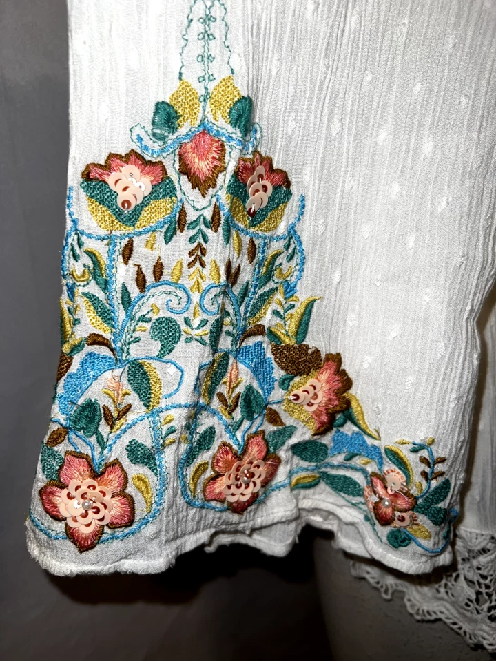 Camisa CHICO'S Top Mediana (1) Off White Encaje Punto Suizo Gasa con Bordado Cuentas Foto 4 de 4