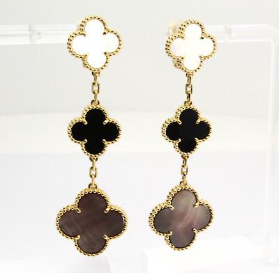 VAN CLEEF AND ARPLES Magic Alhambra Onyx Mother of Pearl