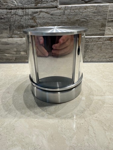 Movado Four Sided Rotating Desk Clock w/Thermometer/Humidity/Photo Holder - Picture 3 of 5