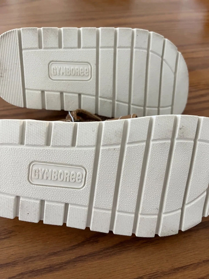 КЛАССИЧЕСКИЕ КОРИЧНЕВЫЕ САНДАЛИИ ДЛЯ МАЛЬЧИКОВ ЯСЕЛЬНОГО ВОЗРАСТА РАЗМЕР 8 от Gymboree - Изображение 2 из 2