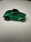 Hot Wheels Redline 1968 Classic 36 Ford Coupe Metallic Green / Black Interior