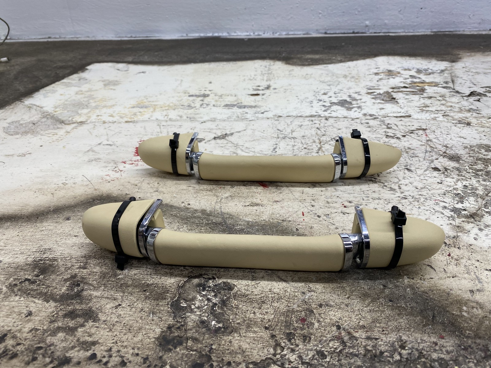 2010-2020 BENTLEY MULSANNE OEM FRONT REAR LEFT RIGHT INTERIOR GRAB HANDLE SET