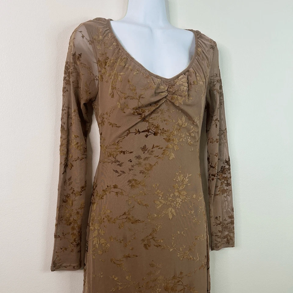 Vestido midi Francesca’s marrón caprichoso floral malla manga larga terciopelo talla S Foto 2 de 4