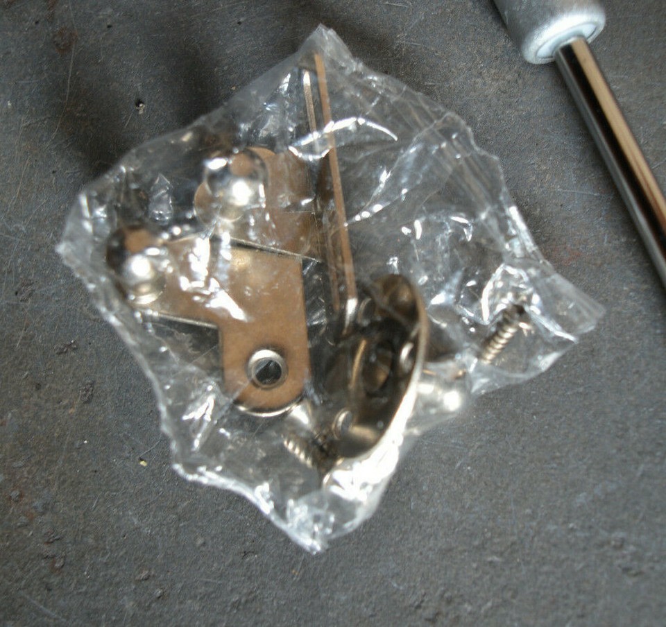 Gas Strut Lift Stay Kitchen Cupboard Door Hinge & Fixings 60Nm