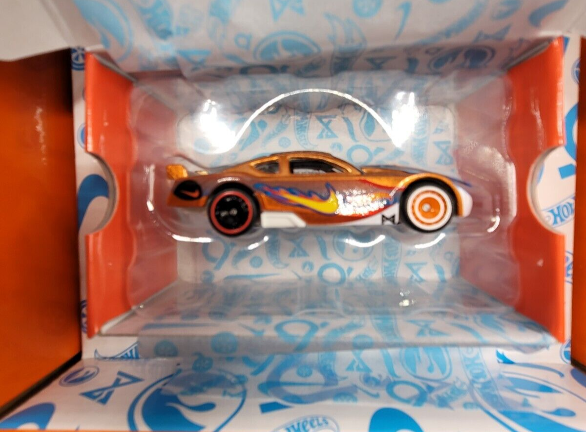 Hot Wheels Nike RLC　ナイキ Hot Wheels RLC Exclusive Paul George/Nike Circle Tracker Limited