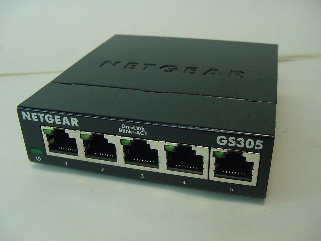 Switch Netgear non manageable à 24 ports (GS324) prix Maroc