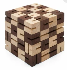 BRAND 🆕 KIBBLE CUBE HANDCRAFTED WOOD PUZZLE 🧩 MADE IN THAILAND 🇹🇭