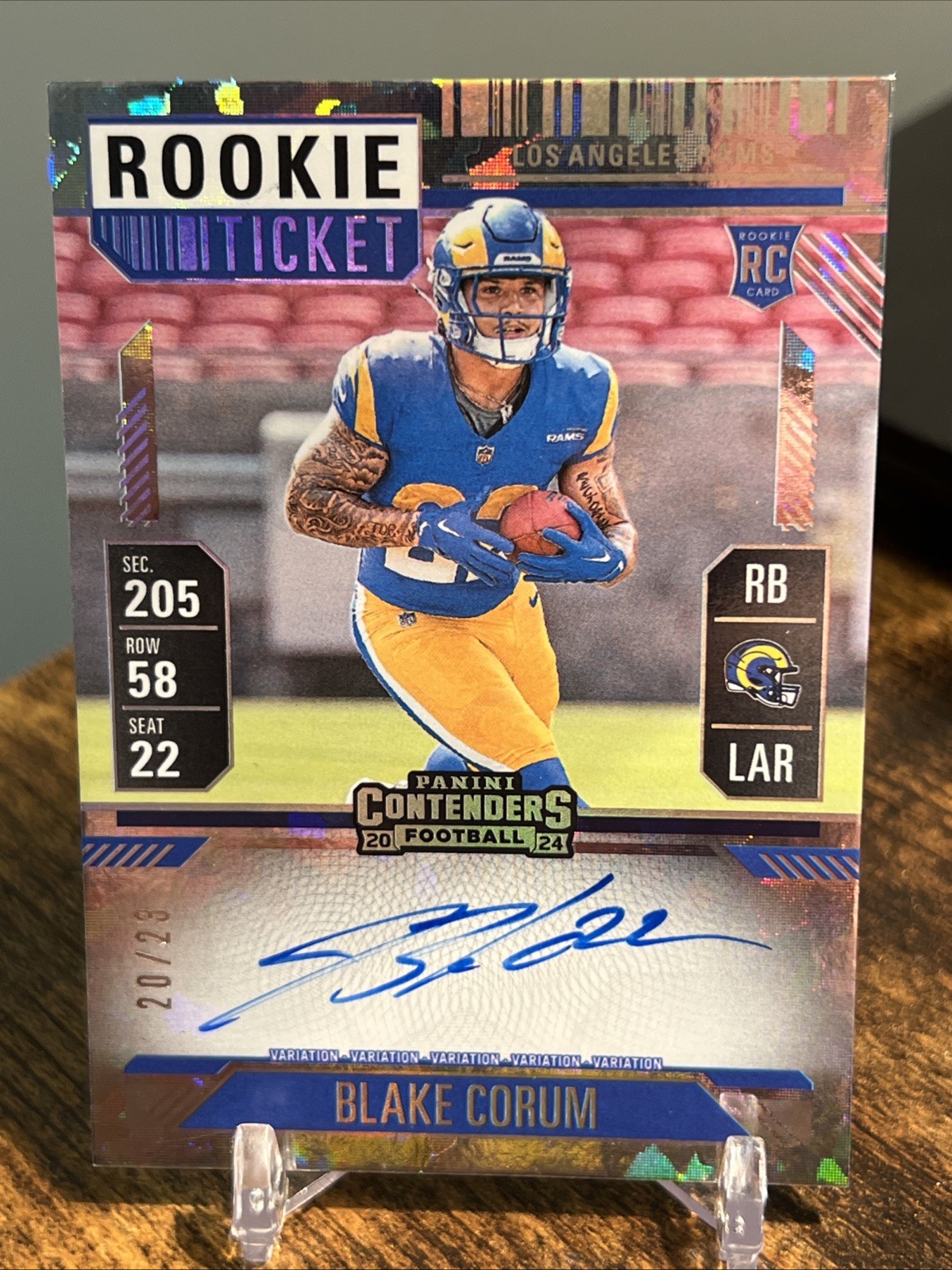 2024 Blake Corum Contenders #112 Cracked Ice /23 Variation Auto RC Rams