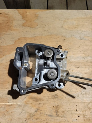 #ad ROBIN SUBARU EX21 ENGINE CYLINDER HEAD With Valves 278 13001 11 $70.00