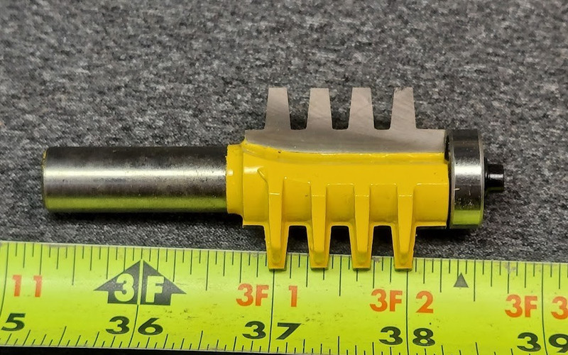 Reversible Finger Glue Joint Router Bit, 1/2 Inch Shank, Bearing Guide #635-Z