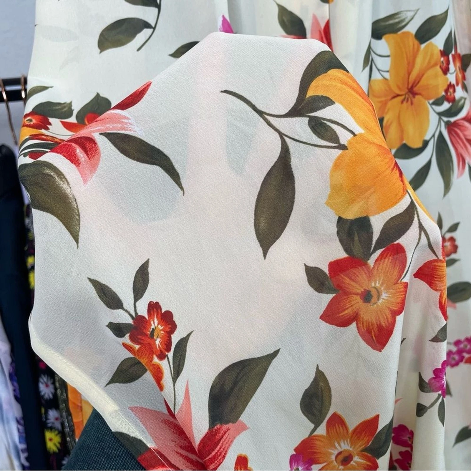 UNDERCOVER Abito vintage Victoria's Secret con bottoni trasparente floreale tropicale