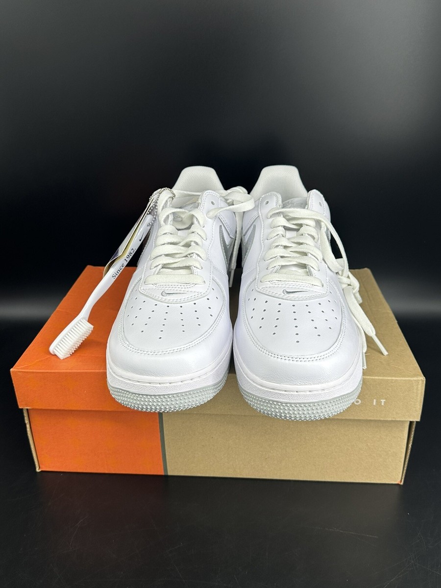 NIKE Air Force 1 ホワイト 箱付き NIKE WMNS AIR FORCE 1 '07 WHITE/BLACK-WHITE-WHITE（ナイキ