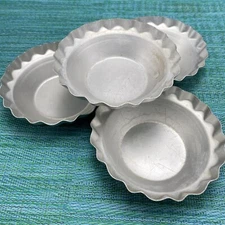 4 Wearever #2862 Tart Mini Pie Pans Fluted Aluminum 4 1/2 x 1 1/4 Vtg USA
