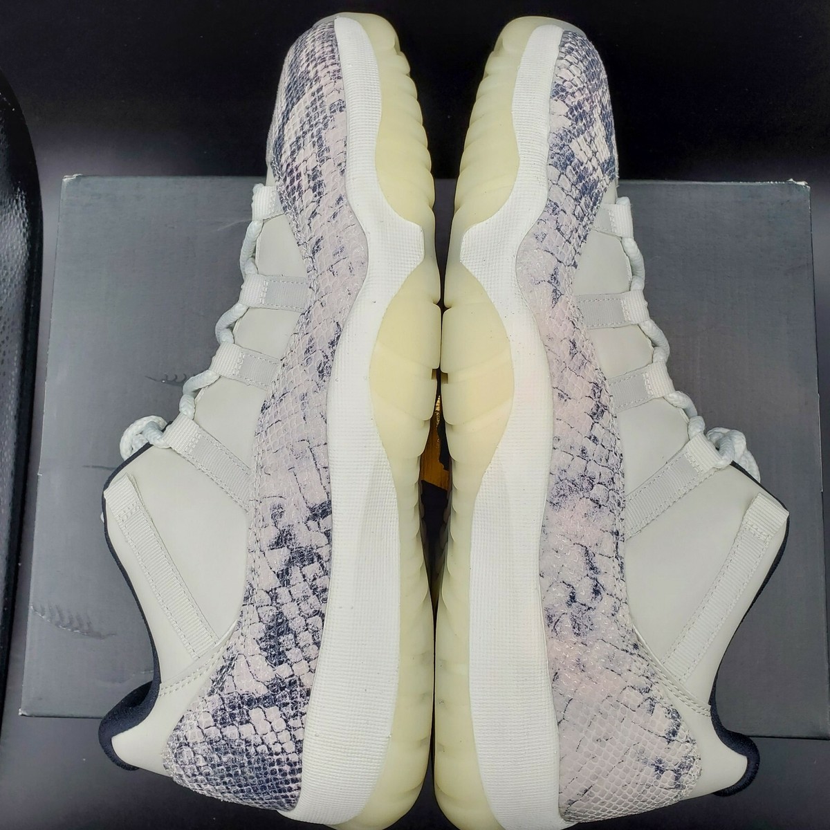 Nike Air Jordan 11 XI Low LE Snakeskin Cool Grey Men Size Nike Air Jordan 11 XI Low LE Snakeskin Cool Grey Men Size