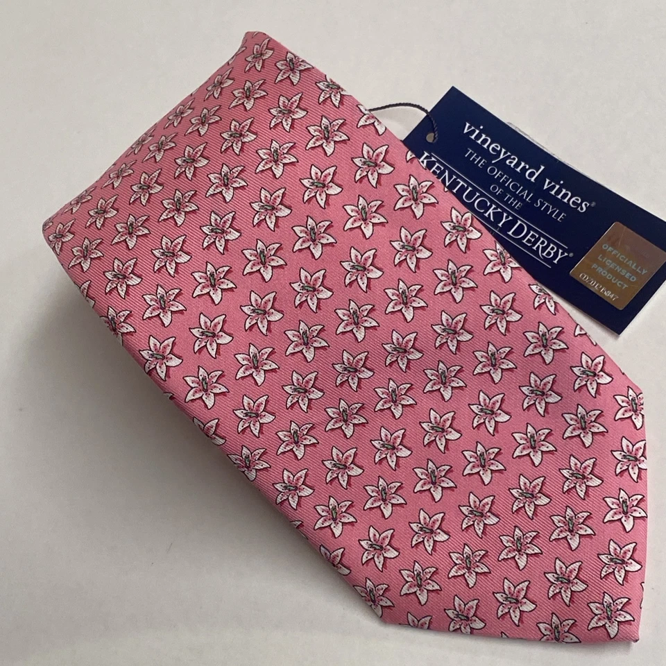 Corbata Vineyard Vines Kentucky Derby Pink Lillies Repp azul seda EE. UU. NUEVA CON ETIQUETAS $95,00 G3 Foto 3 de 4
