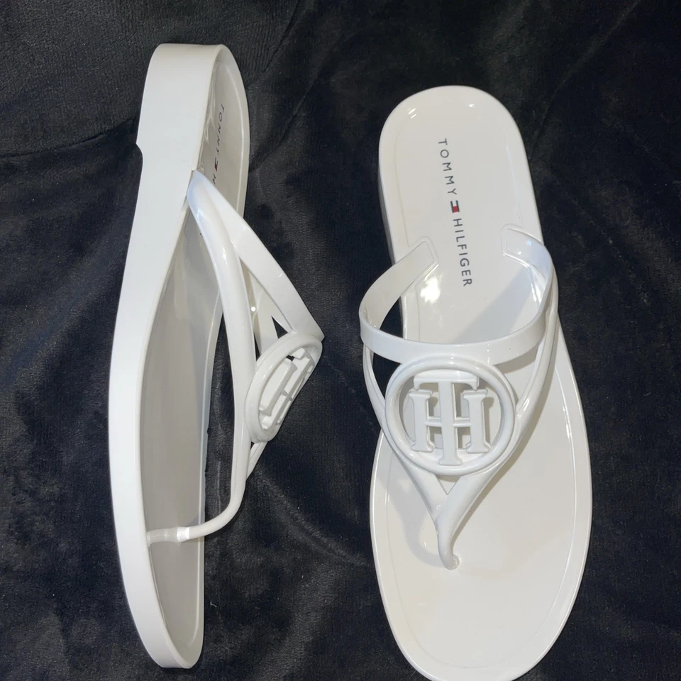 Sandálias Tommy Hilfiger Vedna tanga gelatina branca recorte logotipo chinelos tamanho 8 novas - Imagem 4 de 4