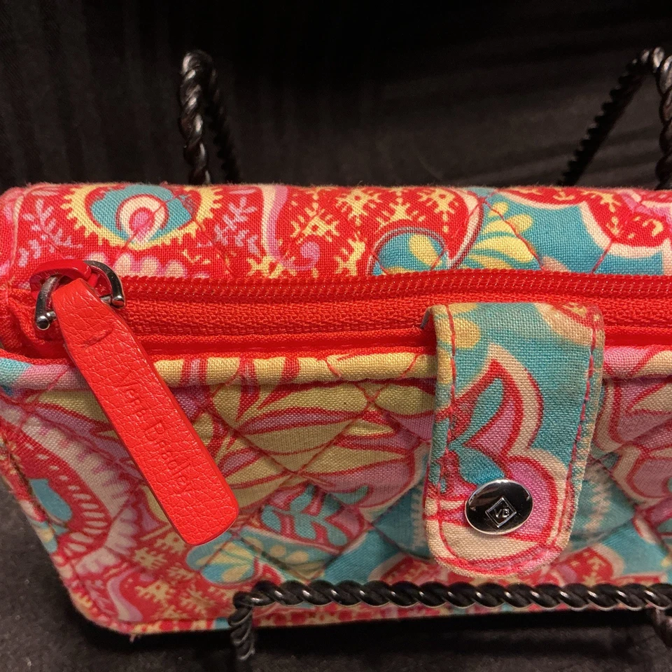 Cartera para mujer Vera Bradley con estampado de cachemira rosa naranja y verde azulado Foto 3 de 4