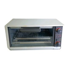 Black & Decker Spacemaker Countertop Toast-R-Oven/Broiler TRO400 TY4 TRO 400