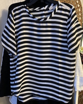 Loft MED Blouse top flutter sleeve black/ white stripe, 100% Polyester NICE!!