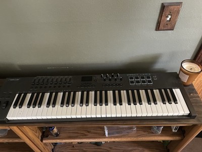 nektar impact LX61+ MIDI keyboard