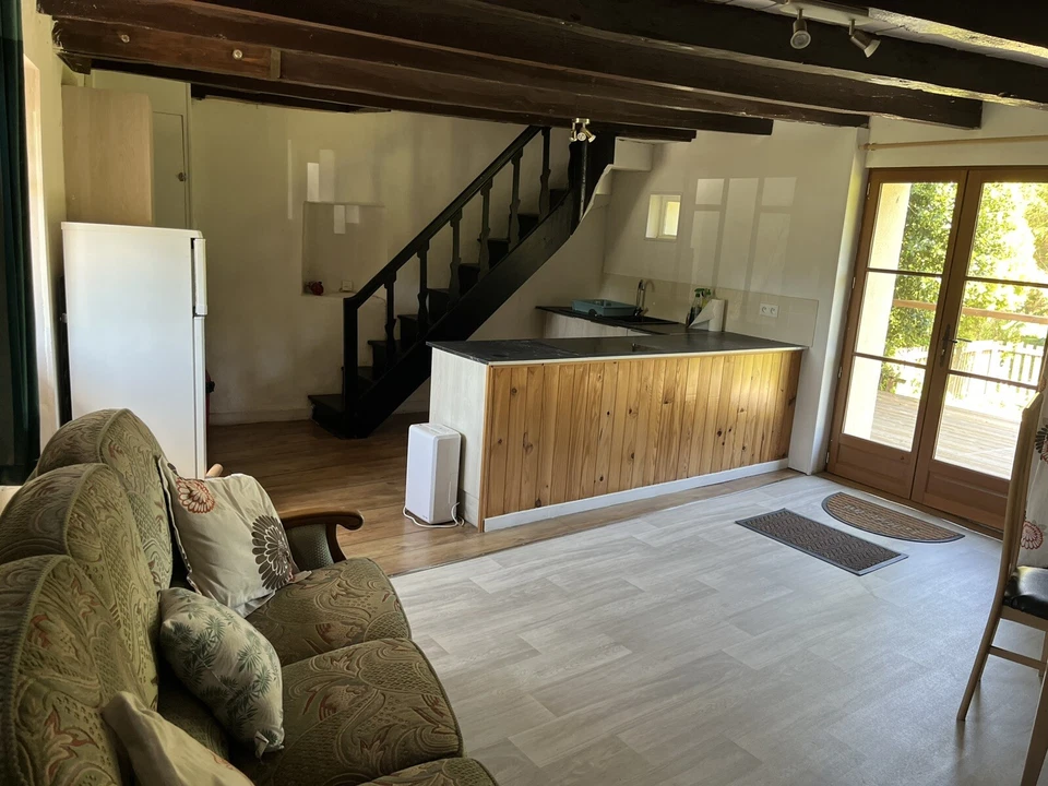 Detached One Bedroom Cottage, £55,000 Rochechouart, near Limoges, France. - Image 4 of 4