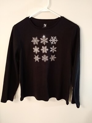 Studio World women's black top embroidered snow flakes gemstones petite L