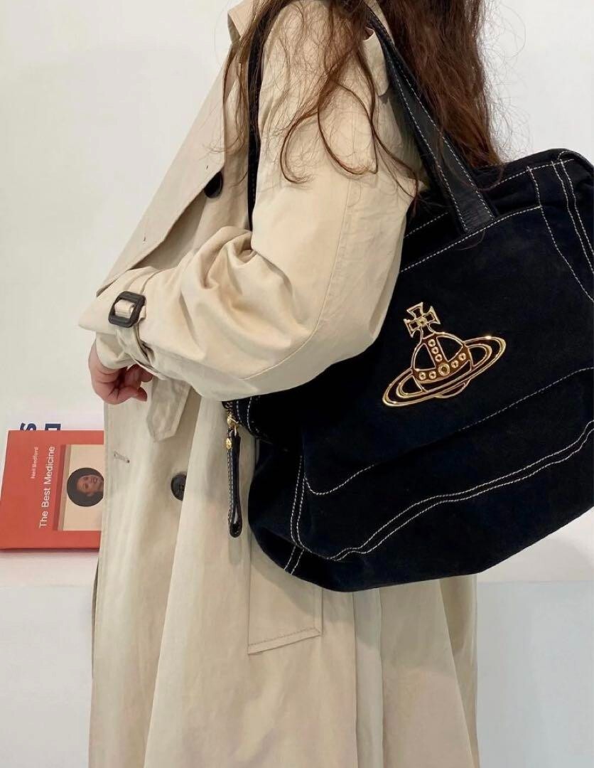 Vivienne Westwood正規品/送料関税込み ORB Logo Tote Bag Vivienne Westwood Tote Bag Orb Metal Fittings Canvas Black