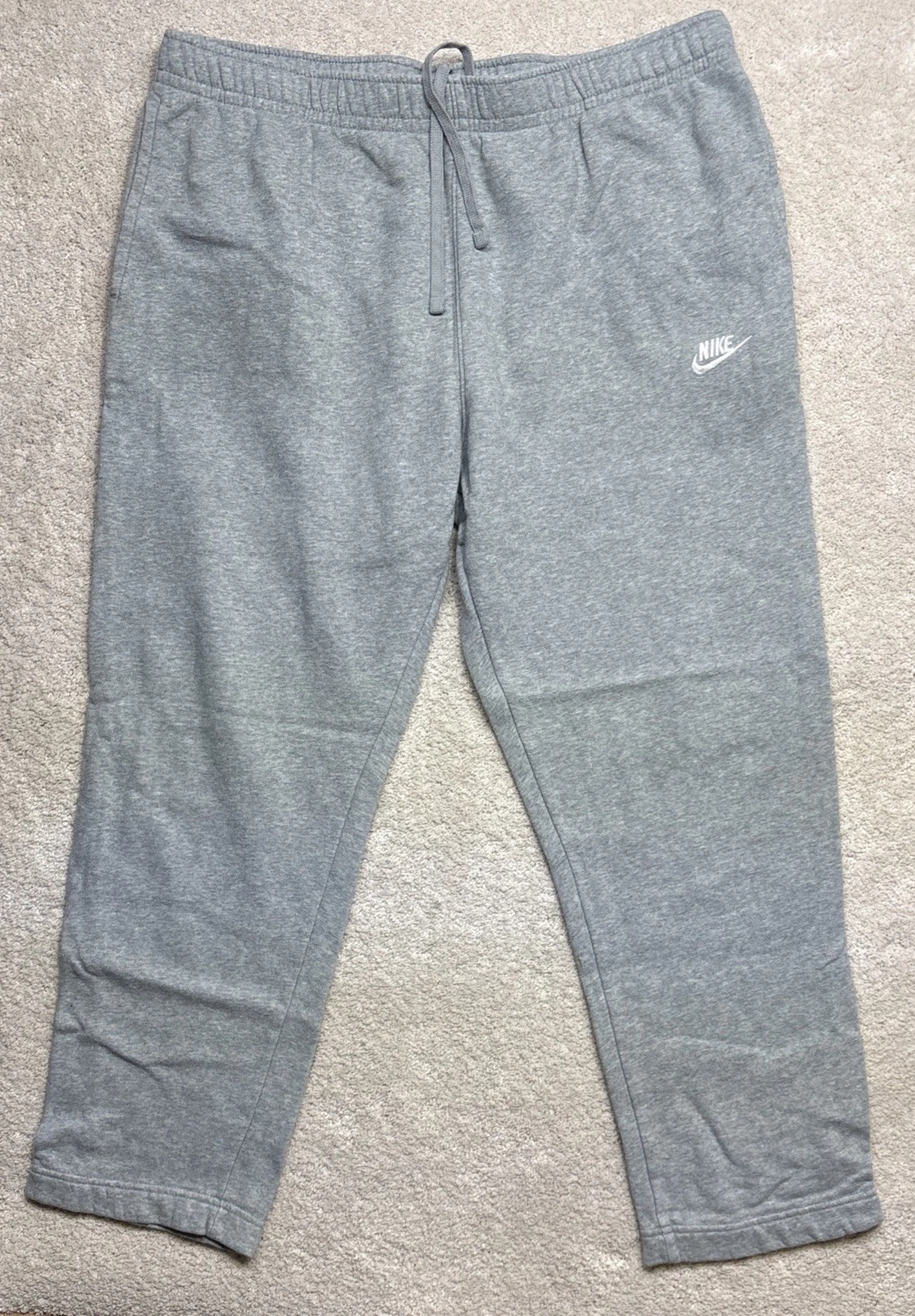 Nike Gray Sweatpants Joggers Men Size XXL 2XL Short - 28” Inseam