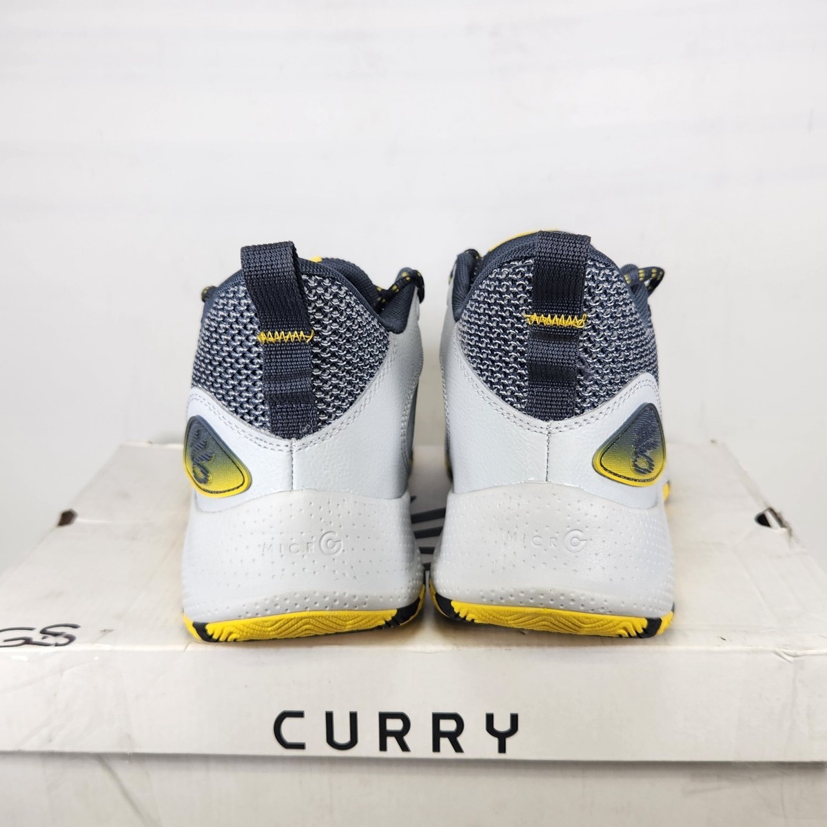 Size 10 Men / 11.5 Wom - Under Armour Curry 3Z 24 - Downpour Gray