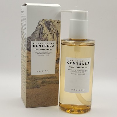 Skin1004 Madagascar Centella Light Cleansing Oil  6.76 oz / 200mL  (07.2027)