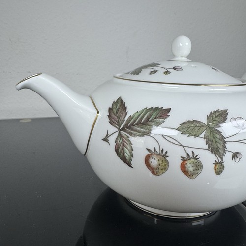 Wedgwood Strawberry Hill 4-1/2" tall Teapot - Picture 2 of 16