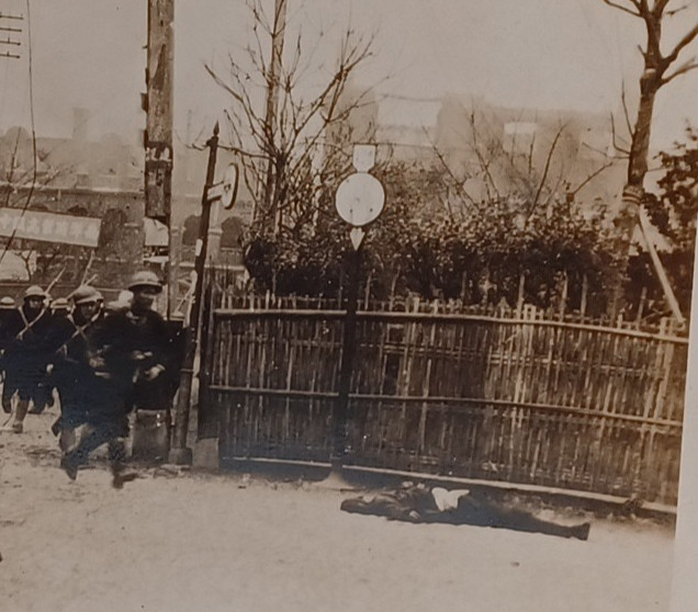 Org Russo-Japan Snapshot - Japanese Soldiers Street Running Retreat JRR20