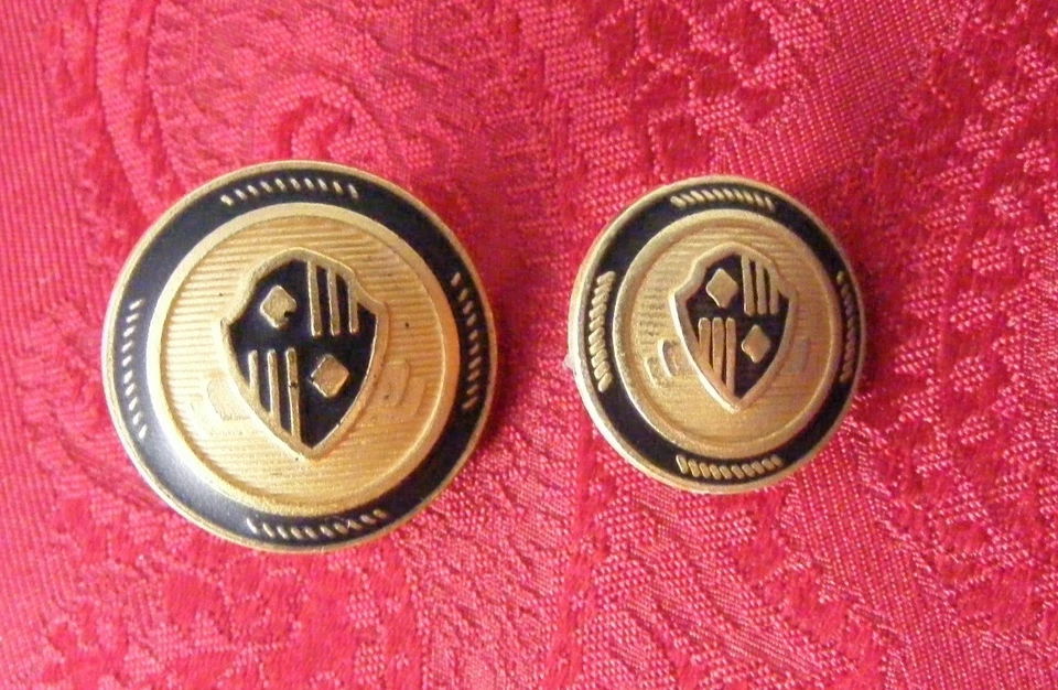 GOLD STYLE SHEILD LOGO BESPOKE ENAMEL REPLACEMENT BLAZER SHANK BUTTON SET - Image 3 of 4