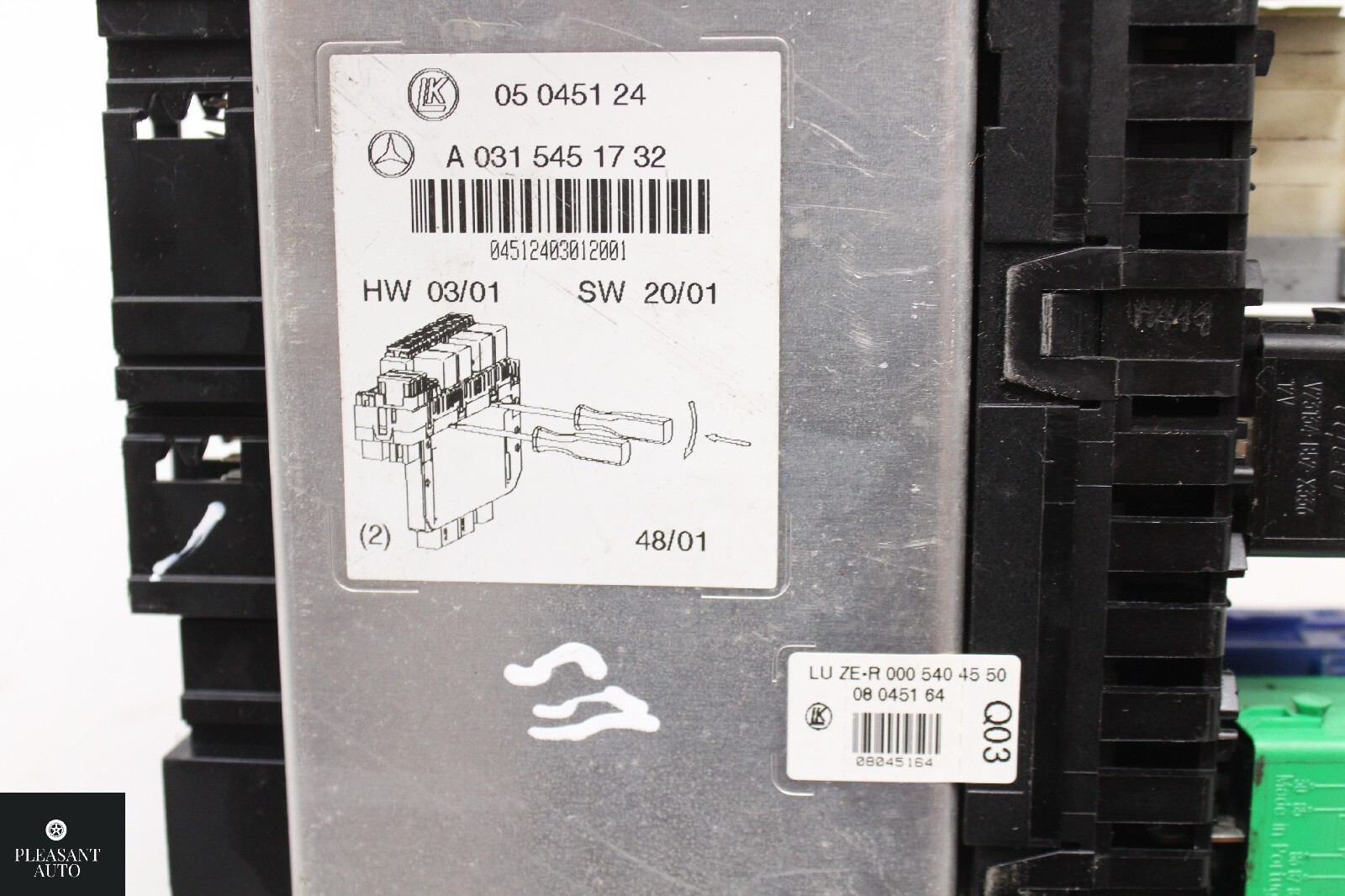 0006 Mercedes W215 CL500 CL55 S55 AMG S430 Front Right SAM Fuse Box