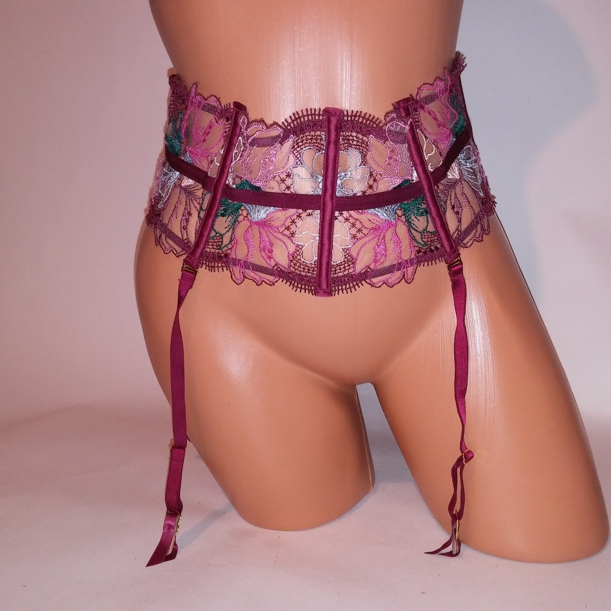 Victoria secret waist 2025 cincher