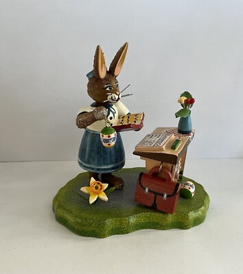 Hubrig Original Bunny German Figurine Rabbit Teacher School Erzgebirge Easter