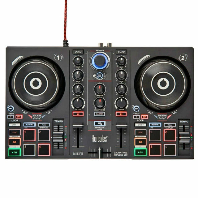 Attrezzature professionali con mixer per DJ e PA