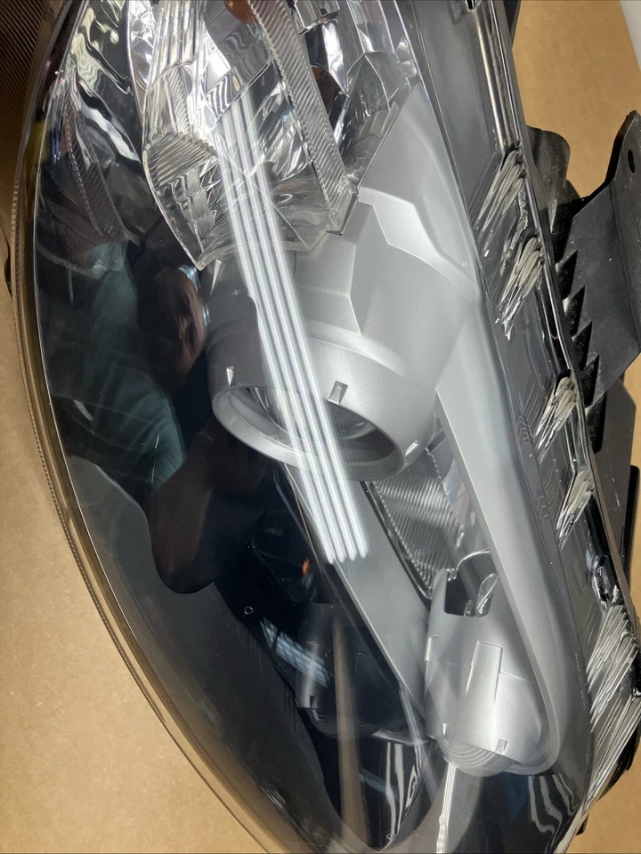 Mazda Miata 2008 faro lámpara pasajero derecho halógeno conjunto OEM NE55510K0B Foto 3 de 4