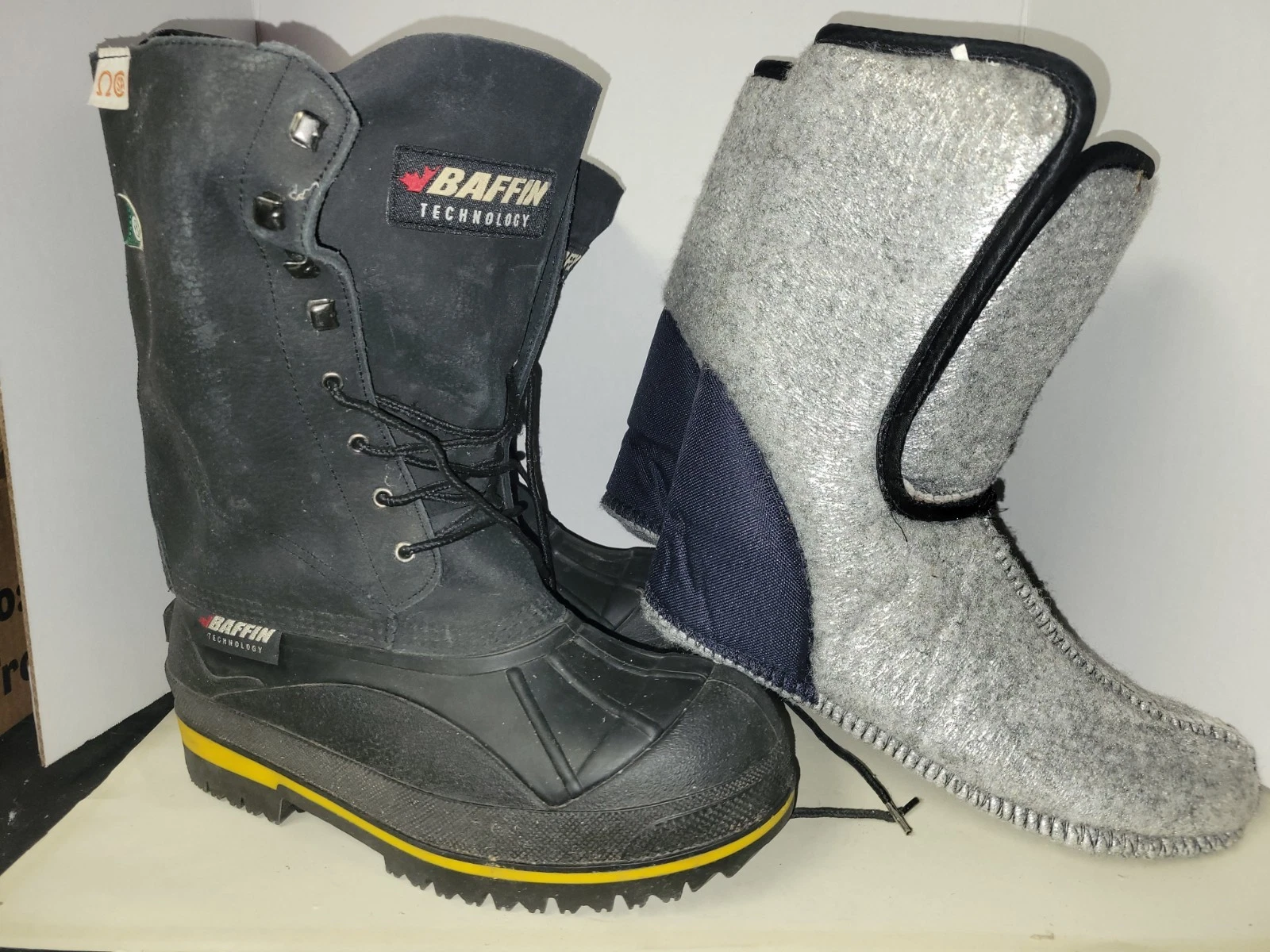 Baffin Barrow Men Sz 7 Wm 9 Cold Weather Snow, Oil Field, Acid Resistant Boots