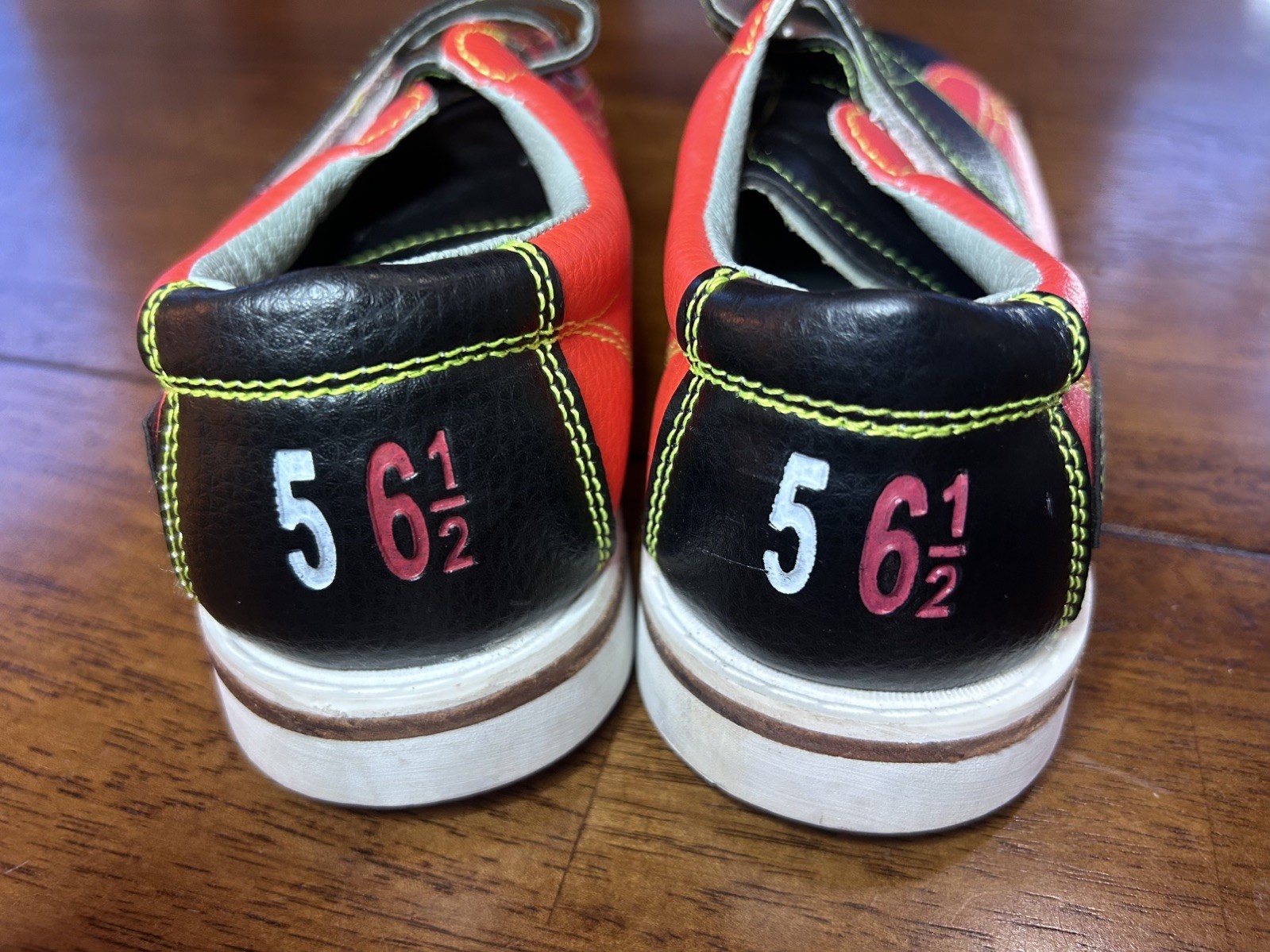 Black, Red & White Green Stitching Women 6 1/2 Men 5