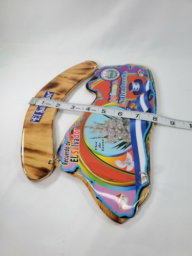 El Salvador Wooden Map Key Holder, Colgadero de llaves De Madera Artesanal 11"×8 - Picture 5 of 7