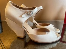 Unique Alena Akhmadullina white Marry Jane heel shoes Sz 7 boho vintage wedding