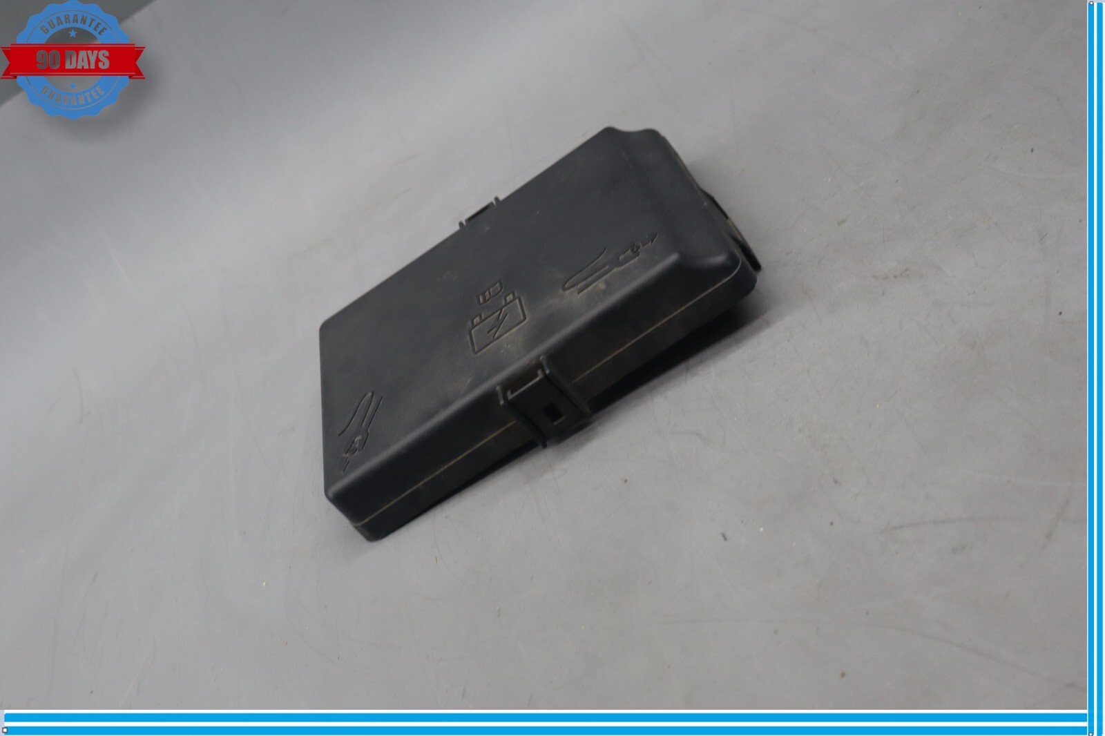 Maserati Ghibli 2014-2017 Front Fuse box cover