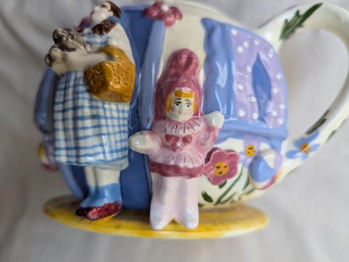 "Munchkin Land" Teapot Laraine Eggleston w/Certificate-Wizard Of Oz Dorothy 8"H - Picture 17 of 24