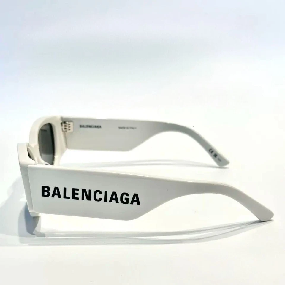 Gafas de sol Balenciaga blancas con estampado de logotipo unisex rectangulares baratas por una razón Foto 2 de 4